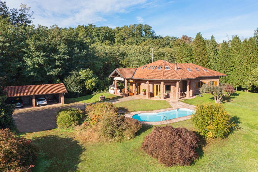 Una Villa nel Verde